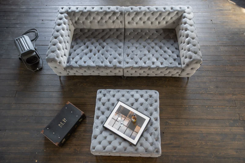 KAWOLA Big Sofa NARLA Chesterfield Sofa Velvet silber