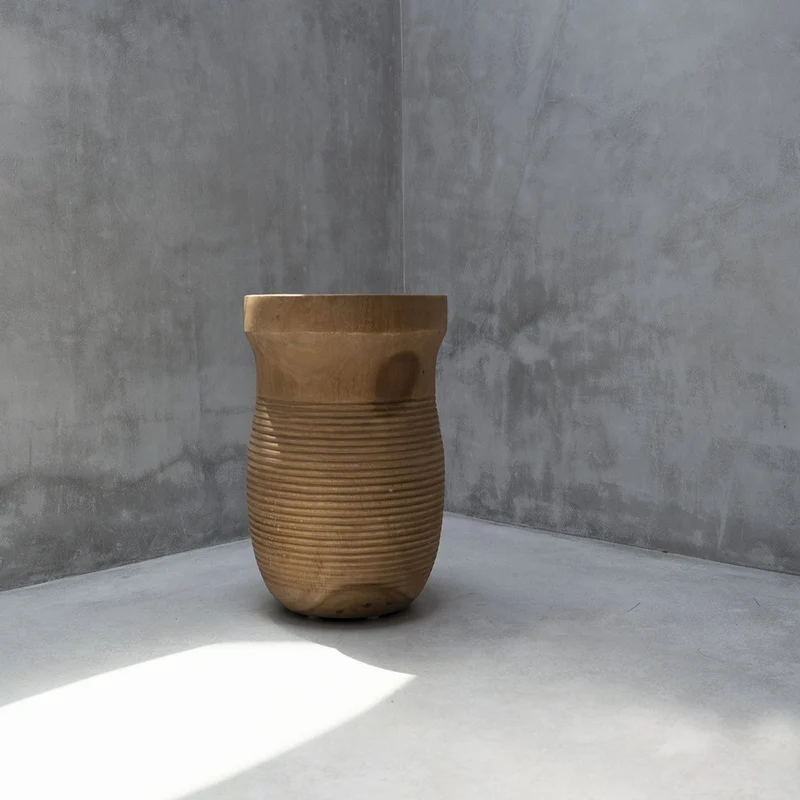 THE EZILI Hocker - Naturfarben