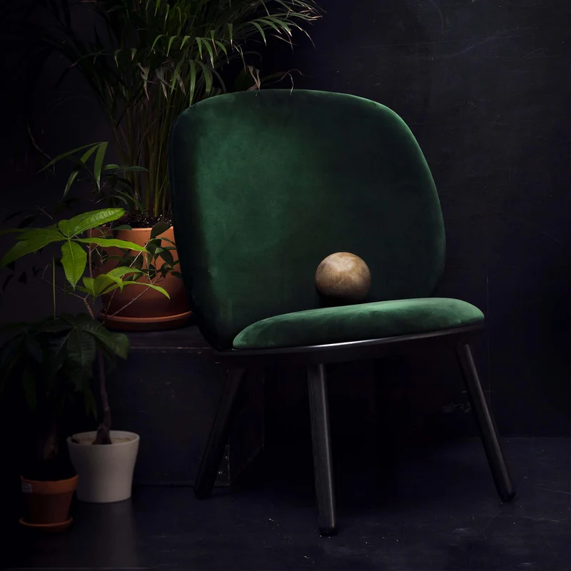 NAIVE Sessel Schwarz Esche