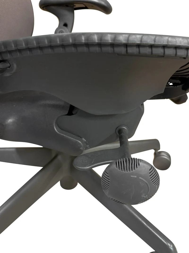 Herman Miller Mirra (V1) Chair
