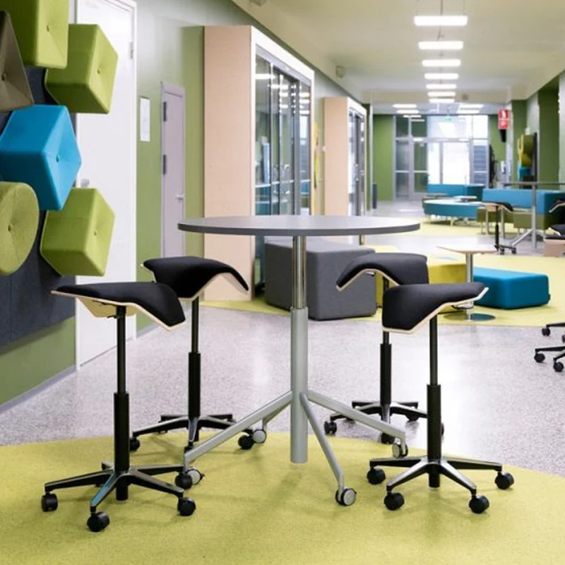 myKolme ILOA One Black | Hocker Rollhocker | Sattelhocker | Gestell Schwarz