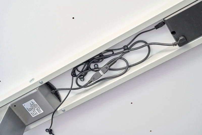 Hammerbacher Schreibtisch XMKA| 11 Farben | elektrisch höhenverstellbar | 160-180cm x 70-120 x 80cm