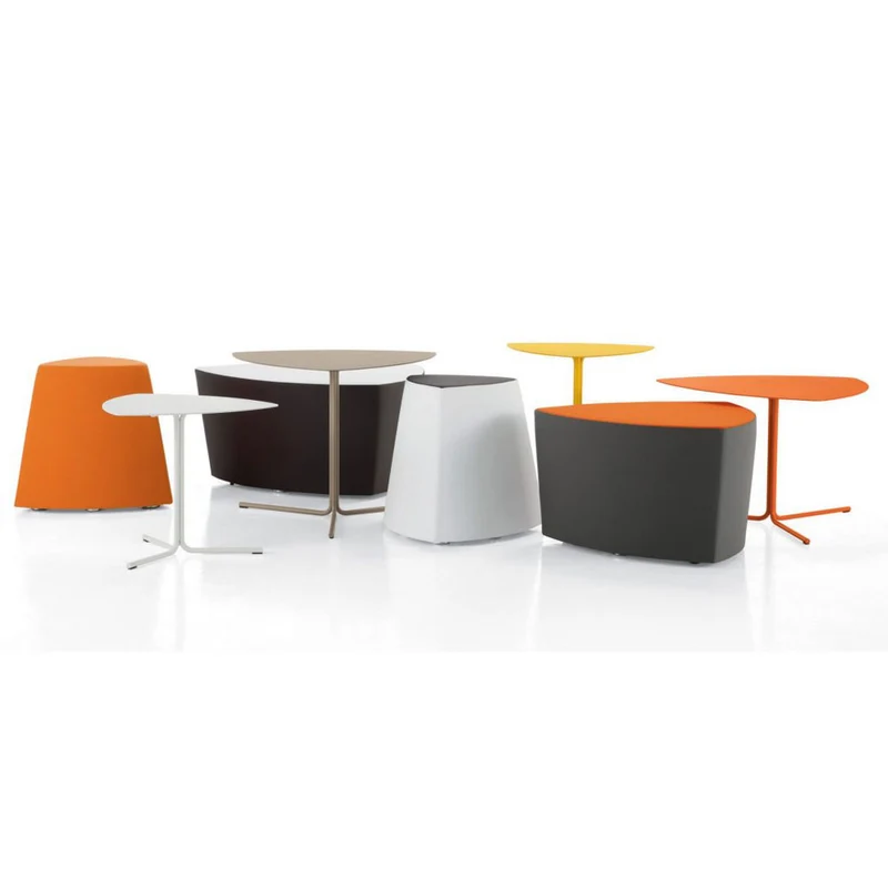 Kensho Stool von Kastel – Design-Polsterhocker & Pouf mobil für moderne Kommunikationszonen