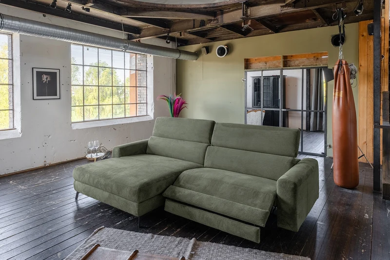 KAWOLA Sofa LAISKA Ecksofa Relaxfunktion teilmotorisch Cord olivgrün