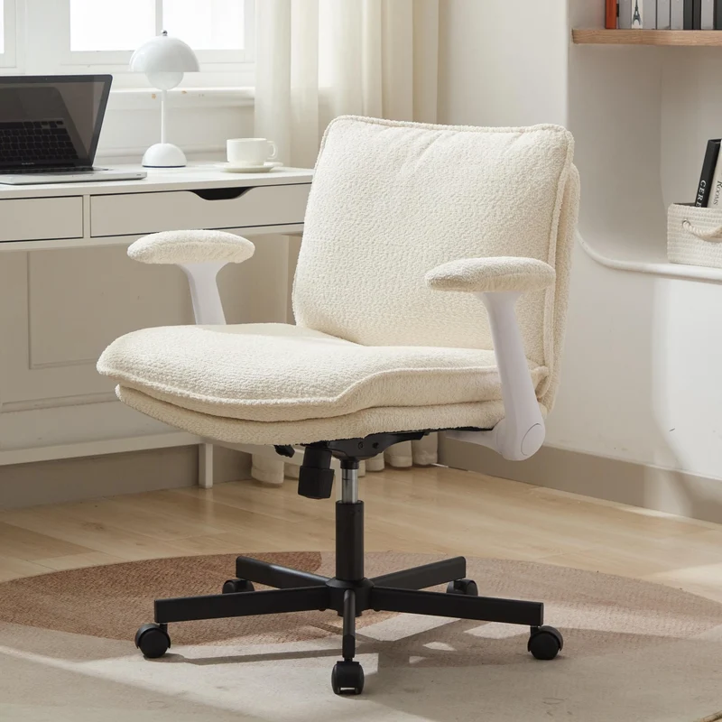 P3 Criss Cross Chair with Adjustable Armrests