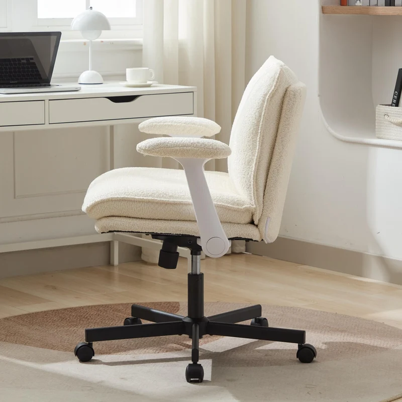 P3 Criss Cross Chair with Adjustable Armrests