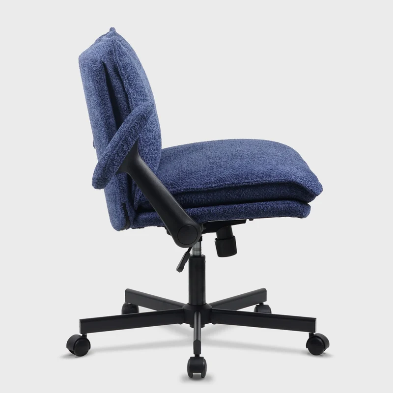 P3 Criss Cross Chair with Adjustable Armrests
