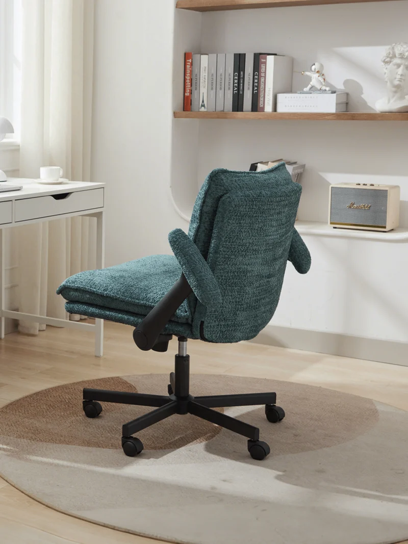 P3 Criss Cross Chair with Adjustable Armrests