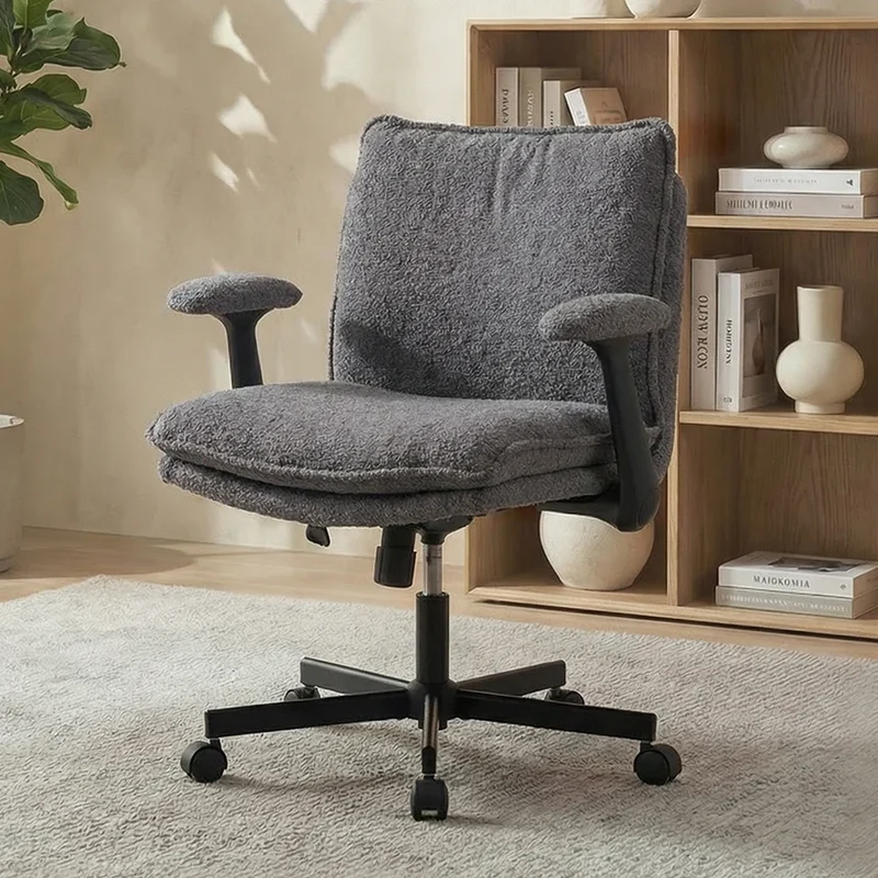 P3 Criss Cross Chair with Adjustable Armrests