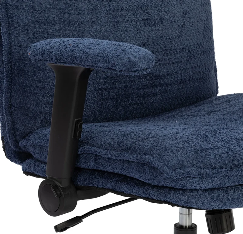 P3 Criss Cross Chair with Adjustable Armrests