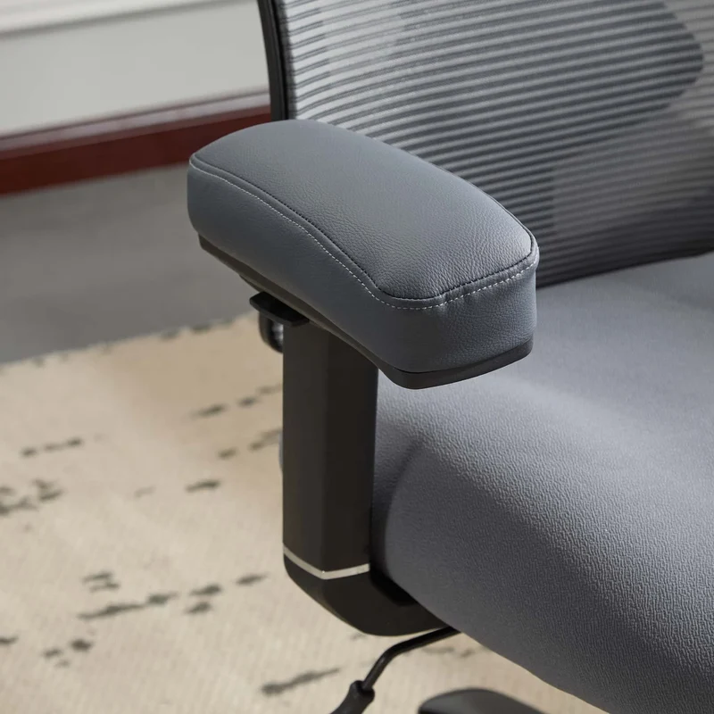 B1 Heavy Duty Chair 500lbs with Flip Armrests