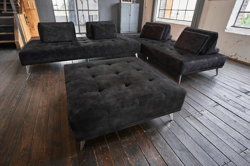 KAWOLA Sofa WIOLO Ecksofa velvet mit Hocker anthrazit