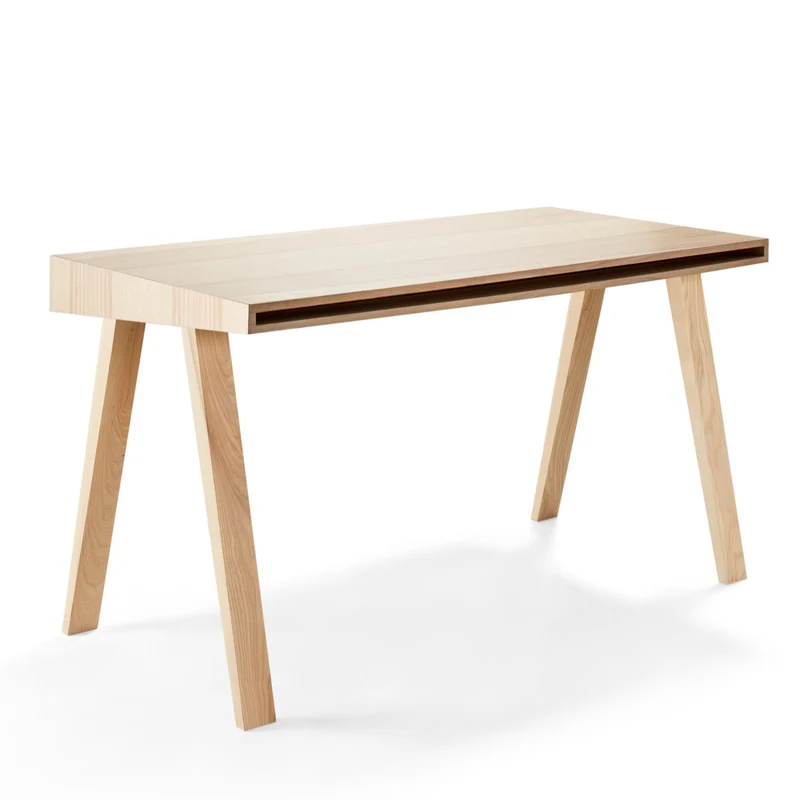 4.9 Schreibtisch