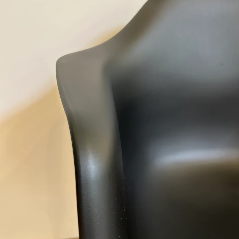 Vitra / Eames Plastic Armchair DAR / Armlehnstuhl