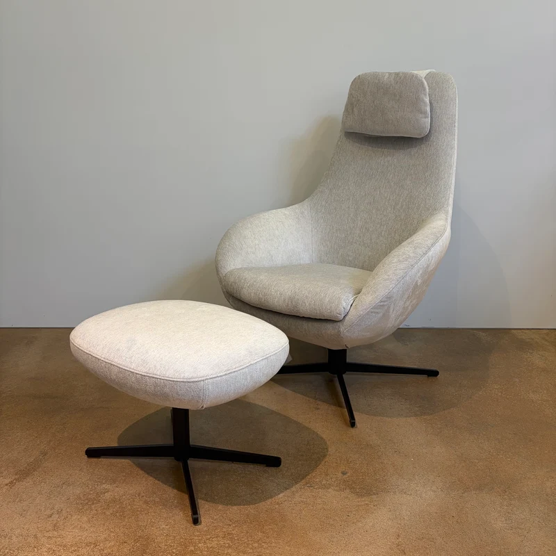 Signet / Manira / Relaxsessel mit Hocker