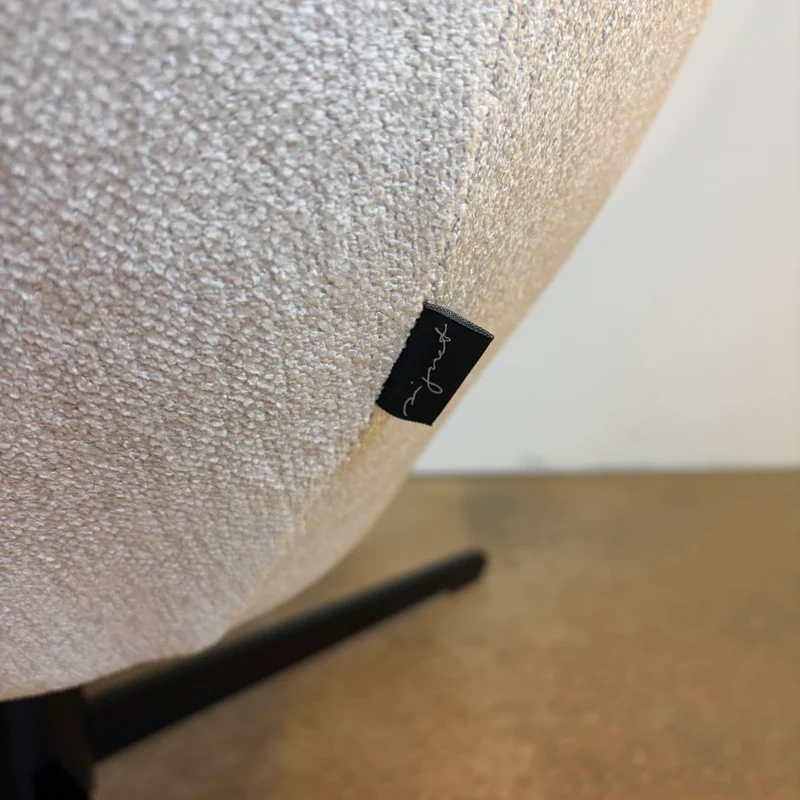 Signet / Manira / Relaxsessel mit Hocker