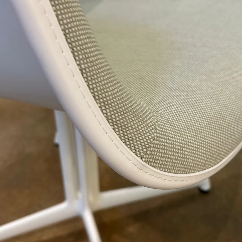 Vitra / Eames Plastic Armchair DAL / Armlehnstuhl
