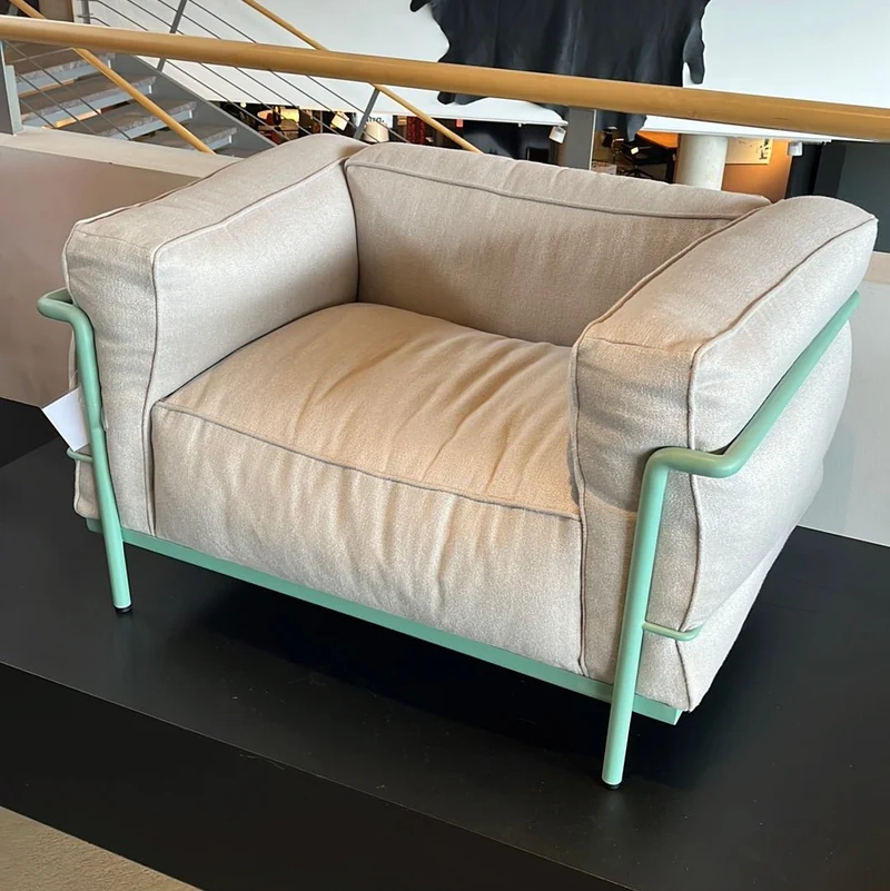 Cassina / 3 / Sessel