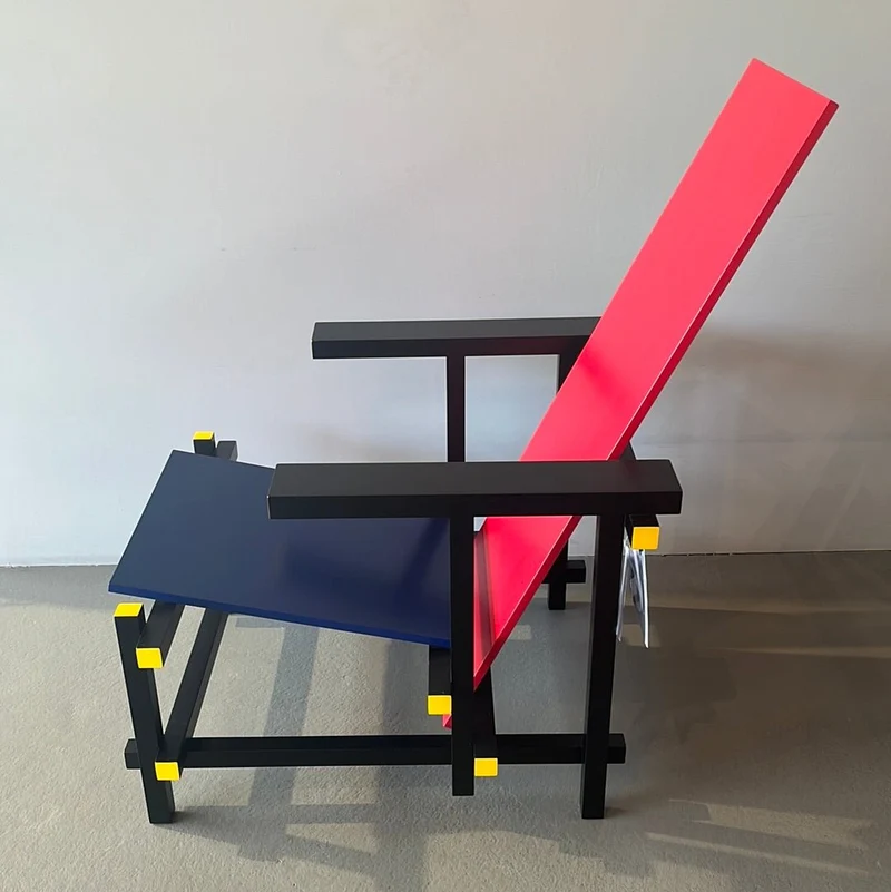Cassina / Red & Blue / Sessel