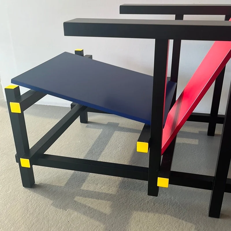 Cassina / Red & Blue / Sessel