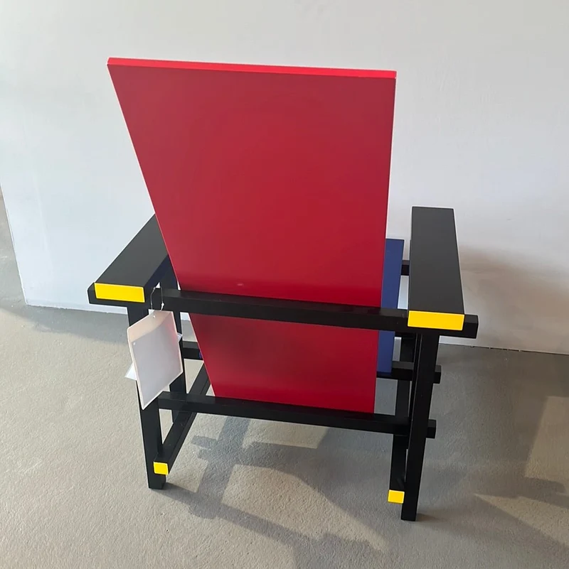 Cassina / Red & Blue / Sessel