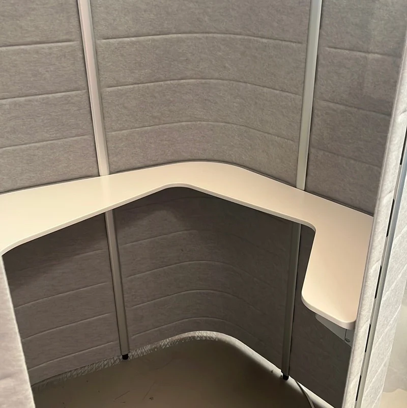 Vitra / Workbay Focus 1 Medium 15/10 / Arbeitsplatz mit rundum Trennwänden
