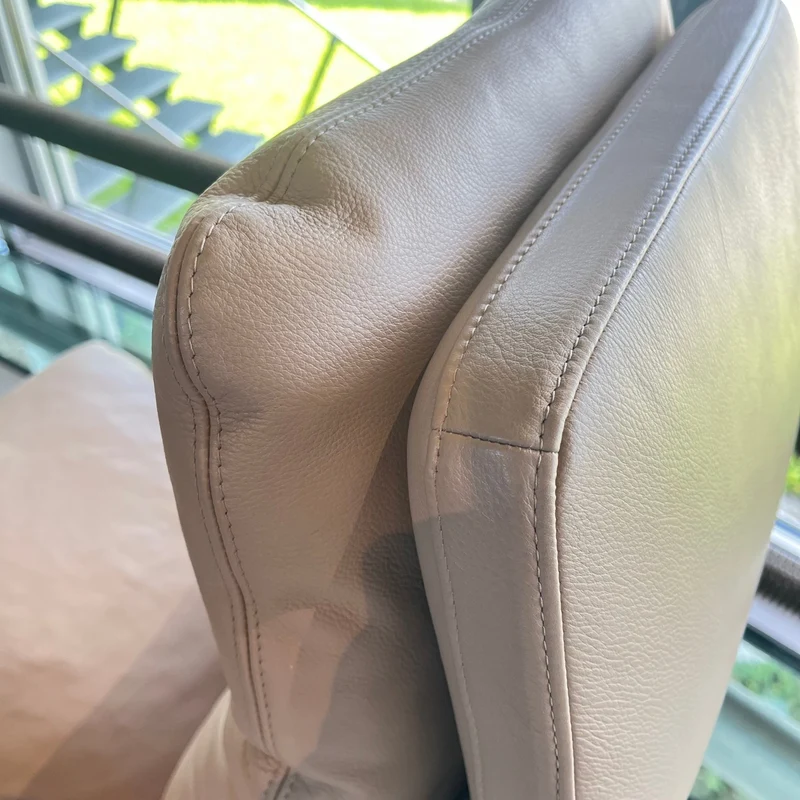 Cor / Cordia / Sessel mit Hocker
