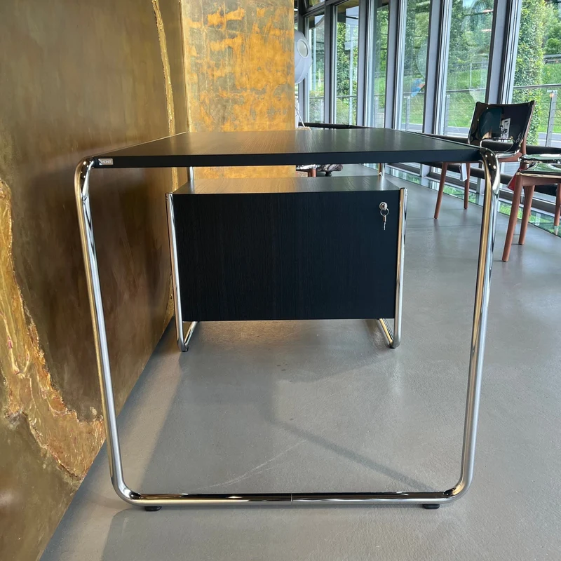 Thonet / S285/2 / Schreibtisch