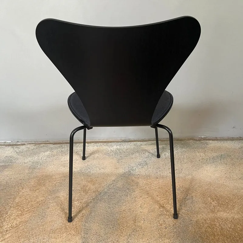 Fritz Hansen / Serie 7 / Stuhl