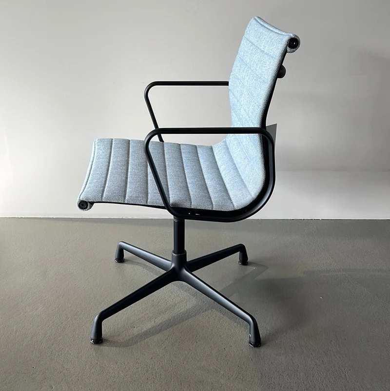 Vitra / ALU CHAIR EA 104 / Sessel